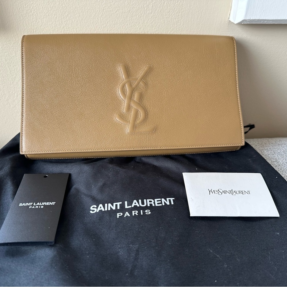 Beautiful/authentic Ysl leather clutch.